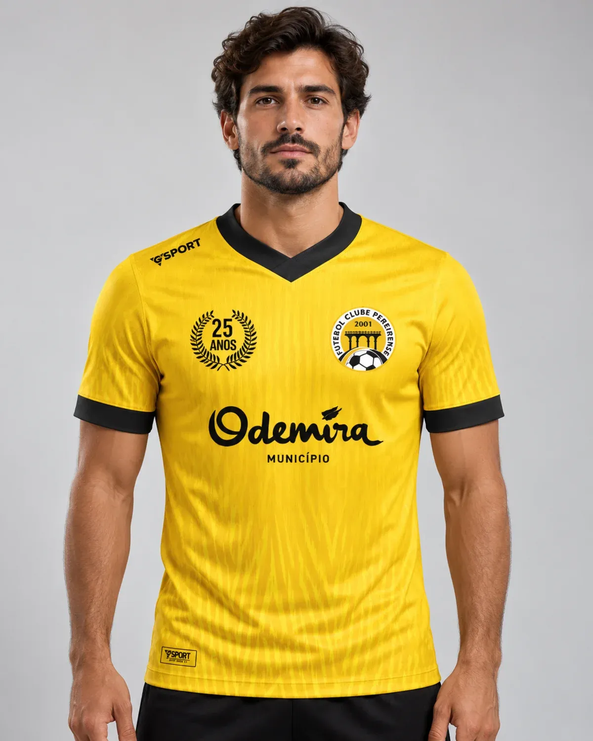 Camisola principal do FC Pereirense 2026/27, frente, vestida por um jogador
